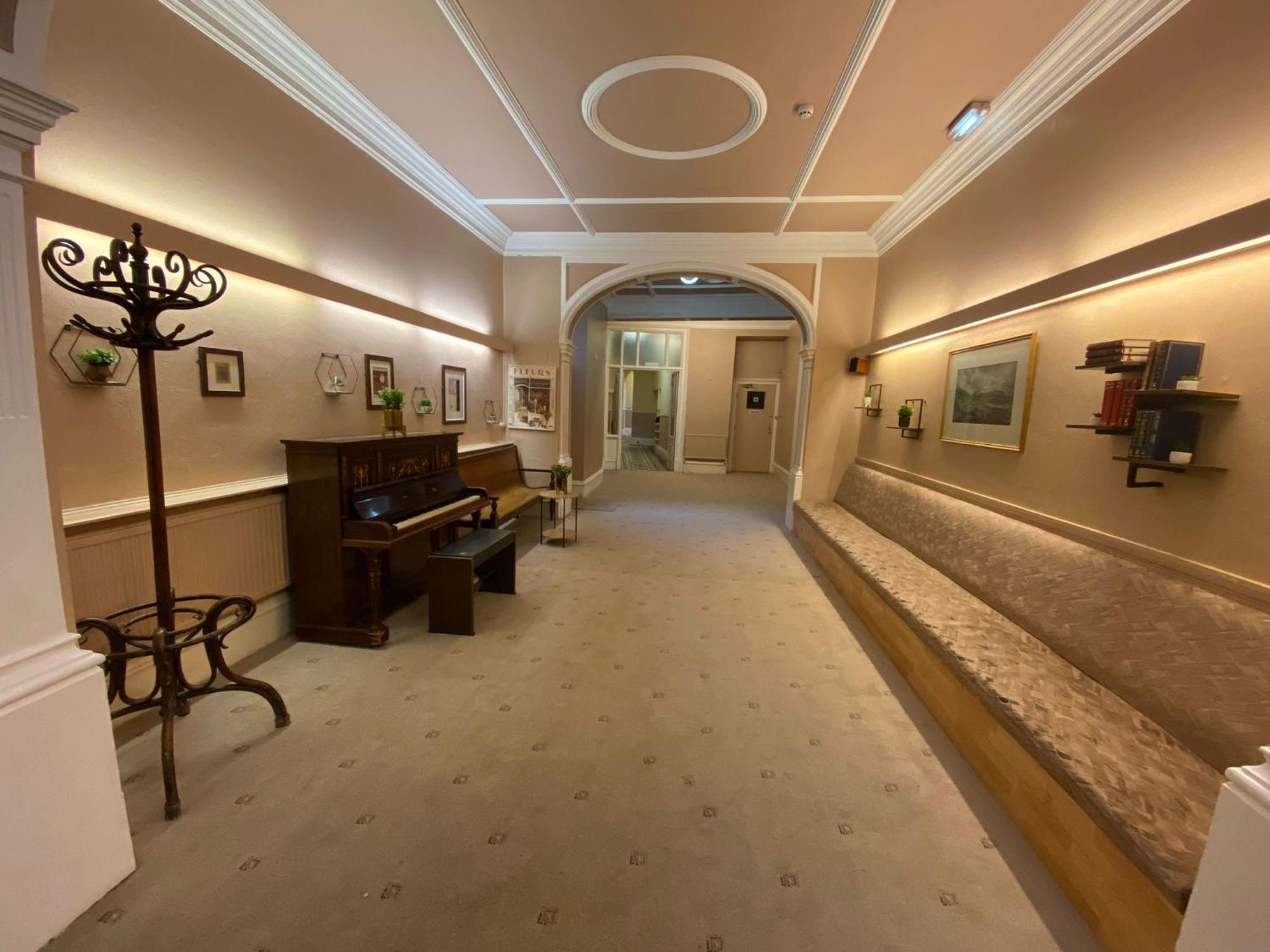 Green Gables Hotel سكرابورو الغرفة الصورة